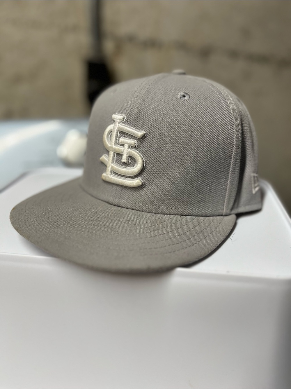 New Era Men’s Grey Cap with Cream StL Logo